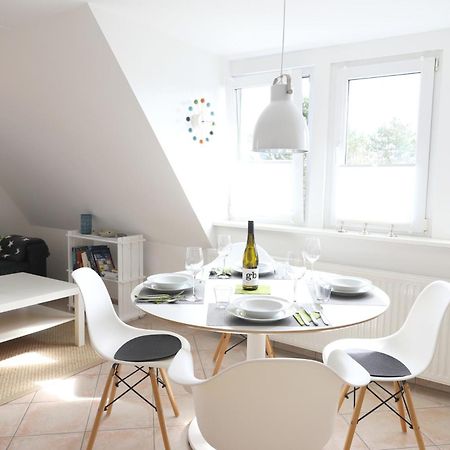 Geschmackvoll Eingerichtete Ferienwohnung Fuer 2 Personen, Verspricht Entspannung Pur. เวสเทอร์แลนด์ ภายนอก รูปภาพ
